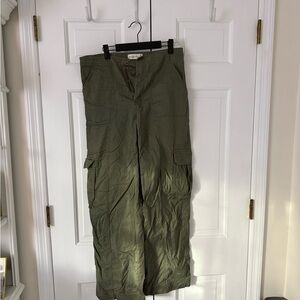 Olive Green Abercrombie Cargo Pants 30/10 Long/Tall